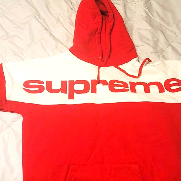 Supreme hoodie